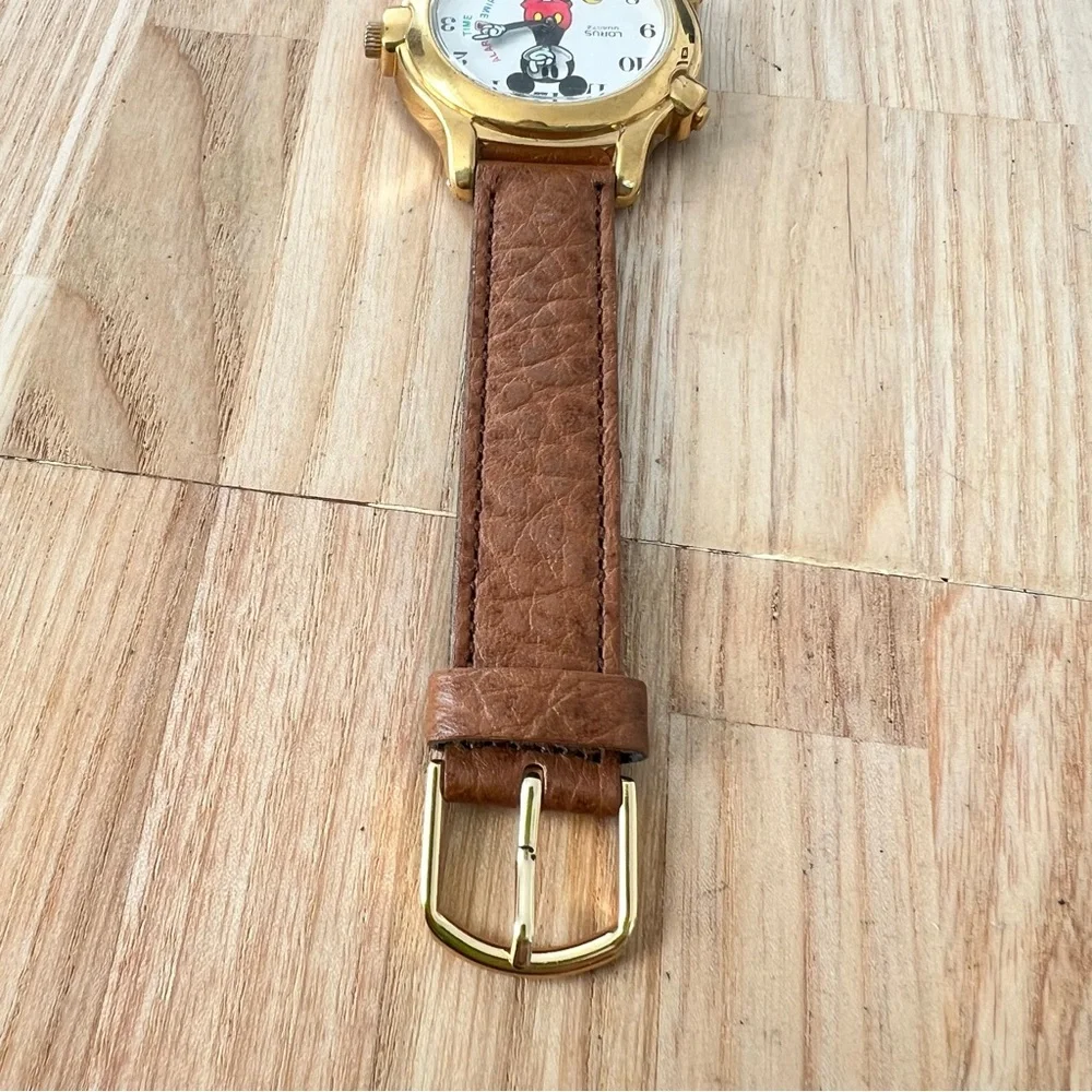 Rare vintage Lorus Disney Mickey Mouse alarm watch NEW BATTERY